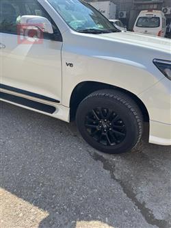 تويوتا لاندكروزر برادو